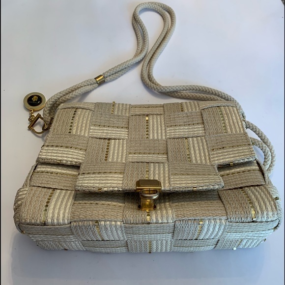 Aldolfo Purse - Picture 1 of 7